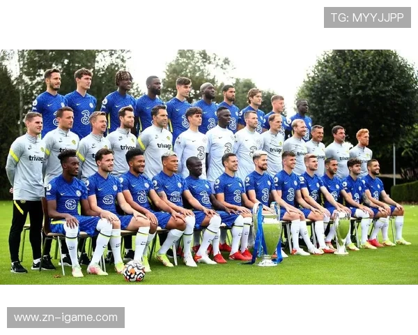 切尔西足球俱乐部的辉煌历程与未来展望：从蓝军王朝到全球足坛的超级强队