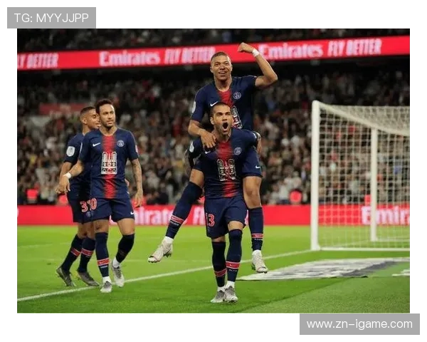 巴黎圣日耳曼迎战雷恩 强强对决引爆法甲激战悬念重重