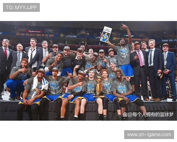 金州勇士重塑团队荣耀再度冲击总冠军王朝传奇再起