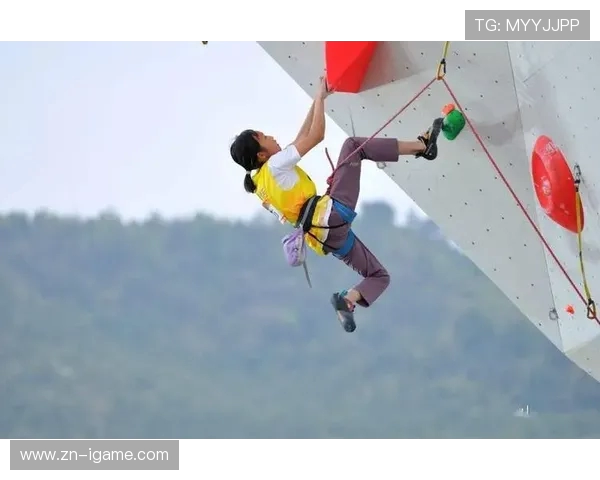 南京攀岩队以74分领跑世界攀岩锦标赛积分榜展现强劲实力