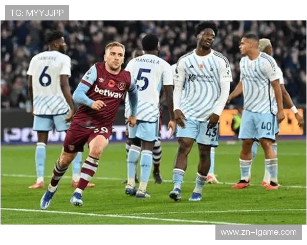 女王巡游与富勒姆的激烈对决展现足球魅力与团队精神的完美结合 女王巡游与富勒姆的激烈对决展现足球魅力与团队精神的完美结合